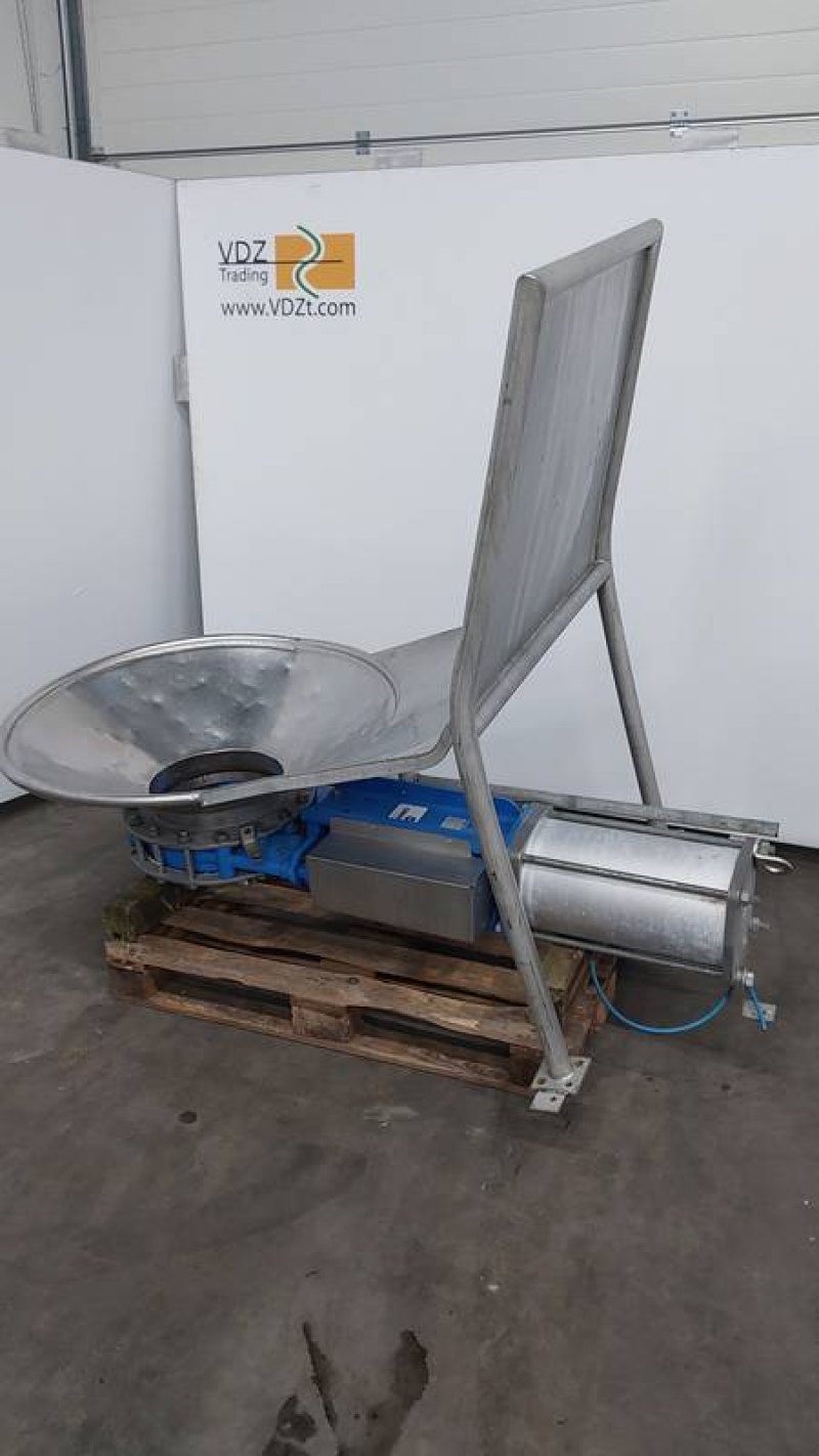 Cattle hide blow-off unit with trough