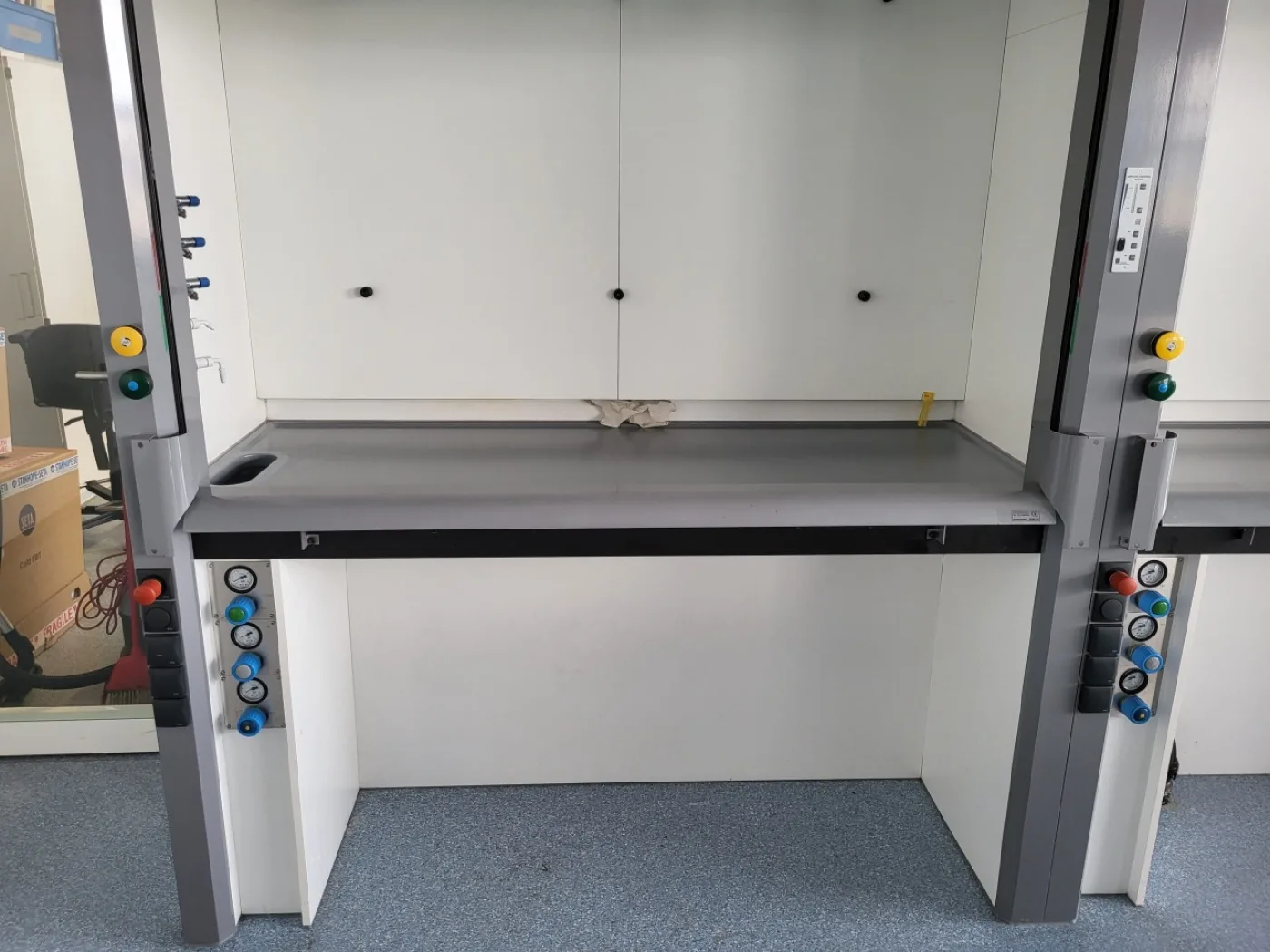 2006 - Used S+B Fumehood (180cm) - 1