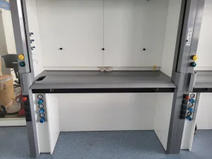 2006 - Used S+B Fumehood (180cm)
