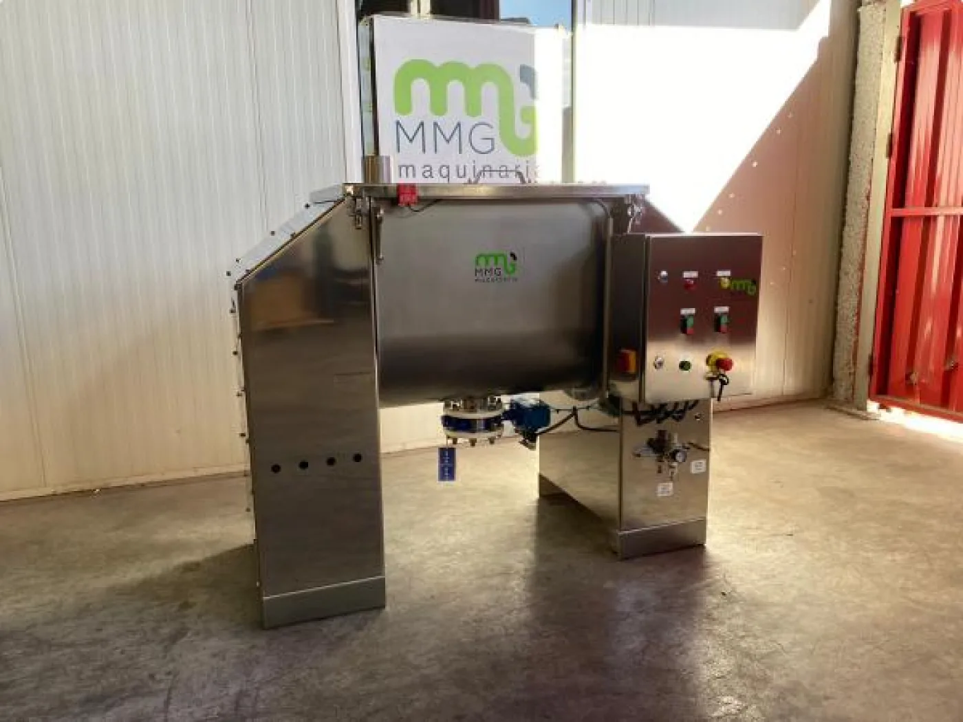 Mezcladora de bandas horizontal con capacidad de 250 litros - 1