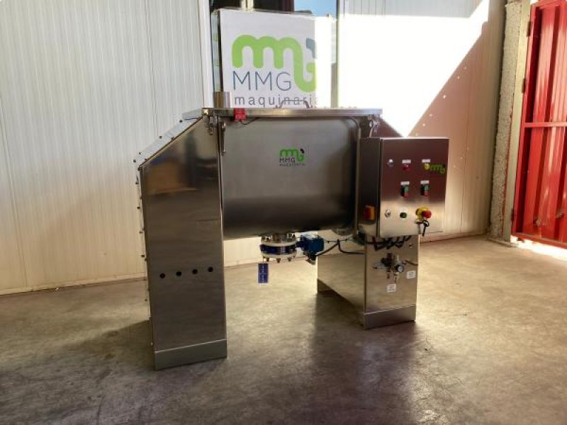 Mezcladora de bandas horizontal con capacidad de 250 litros