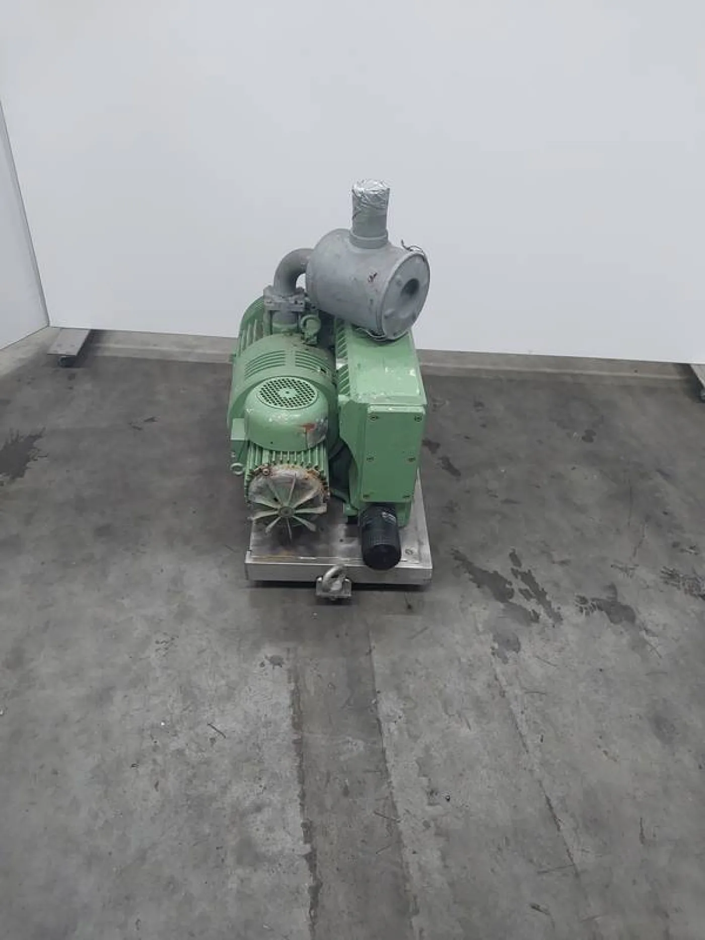 Vacum pump - 4