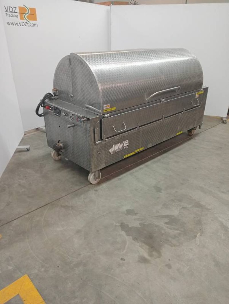 Combined scalding and dehairing machine