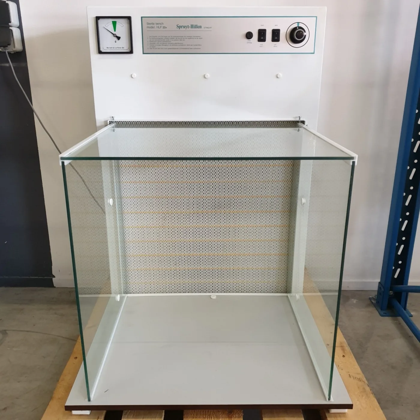 1425 - Used Spruyt-Hillen LAF-cabinet HLF 22a - 1