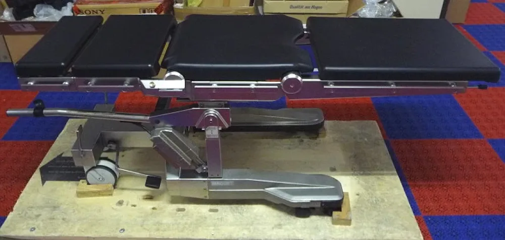 Maquet Serie 1150 OP-Tischsystem (Säule)