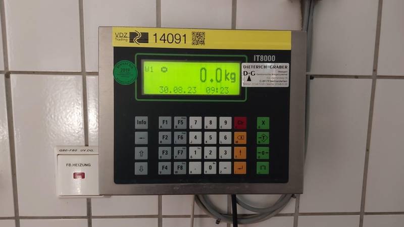 Tube Weight scale with indicator