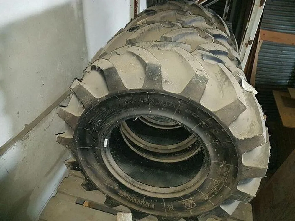 Michelin Reifen 2 Stück NEU