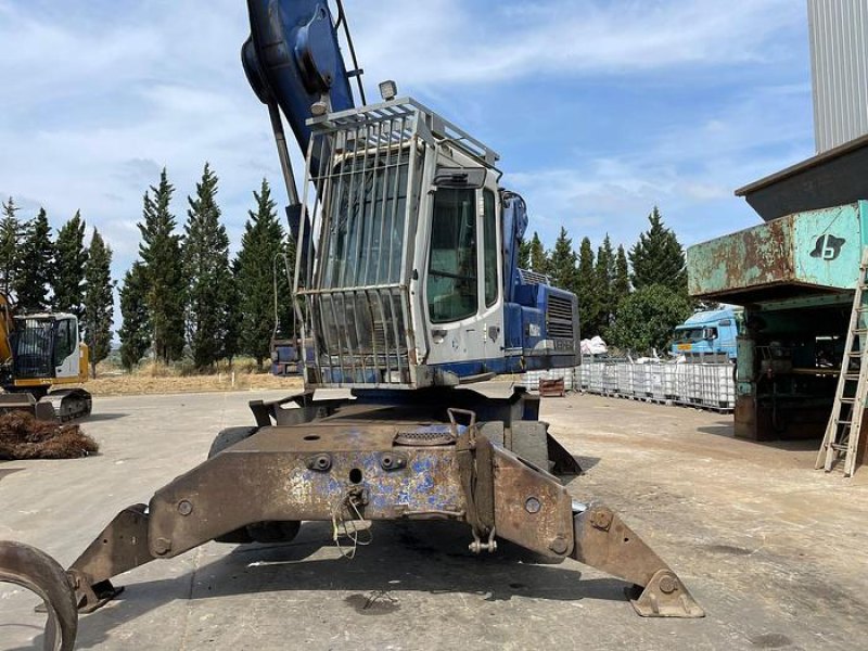 Liebherr A924