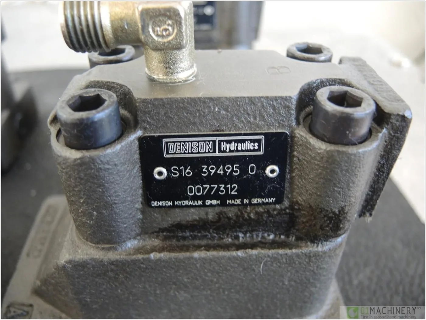 2000 DENISON D4S06921344B1 AI2236 - 4