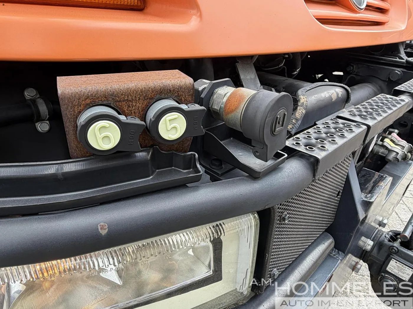 Unimog U300 - 8