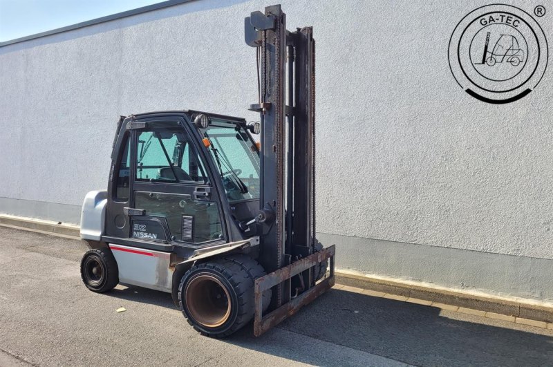 Nissan YG1D2A320