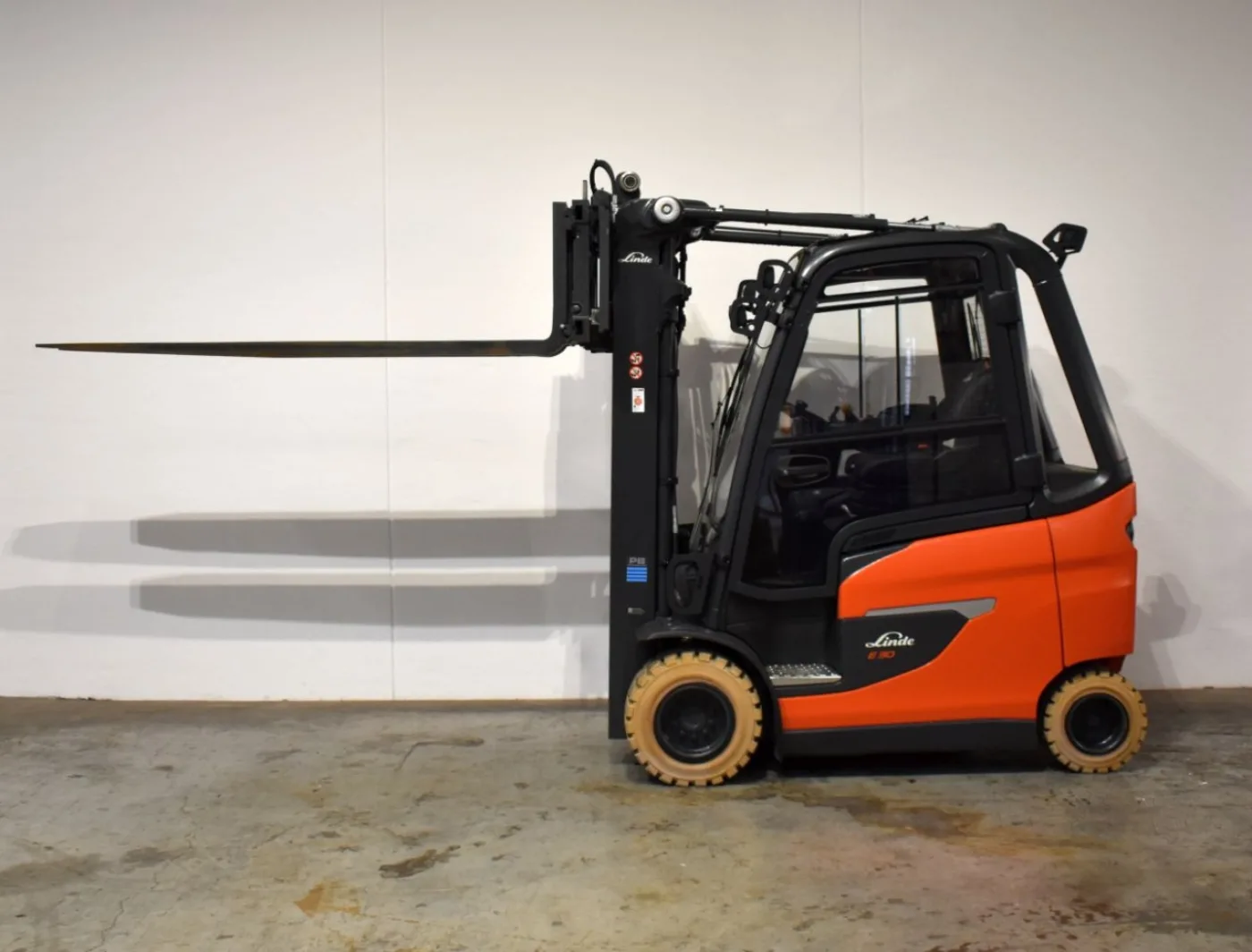 Frontstapler Linde E 30/600 H 1252 (2023) - 4