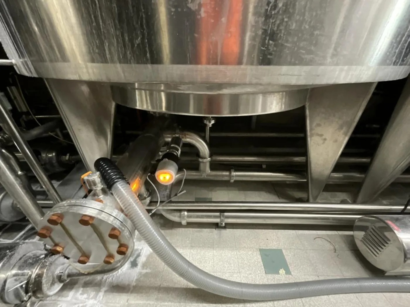 1996 Boccard Boccard 7500 Litre Stainless Steel Vertical Caustic Water Storage Tank - S - 8