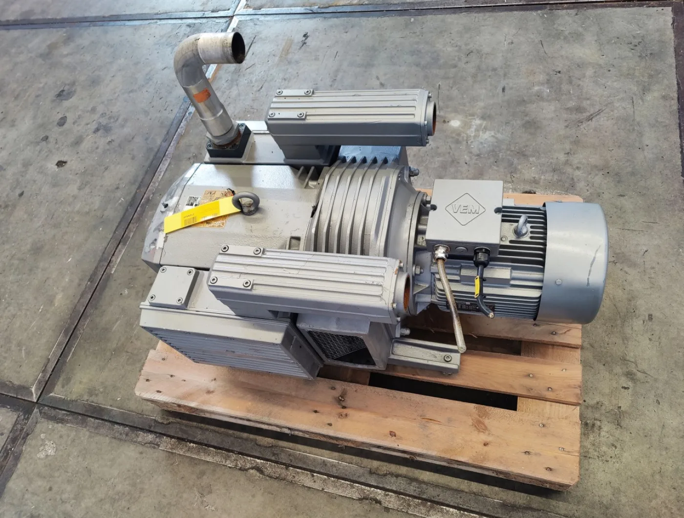 Becker Vacuum Pumpen VTLF-250 Oilless rotary vane pump - Vacuum pump - 8
