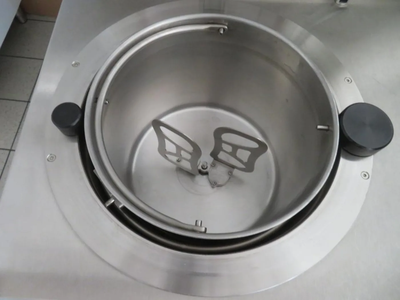 2010 AES Chemunex, S.A. AES Chemunex, S.A. AESAP1080 Masterclave 09 Autoclave- R and D - 7
