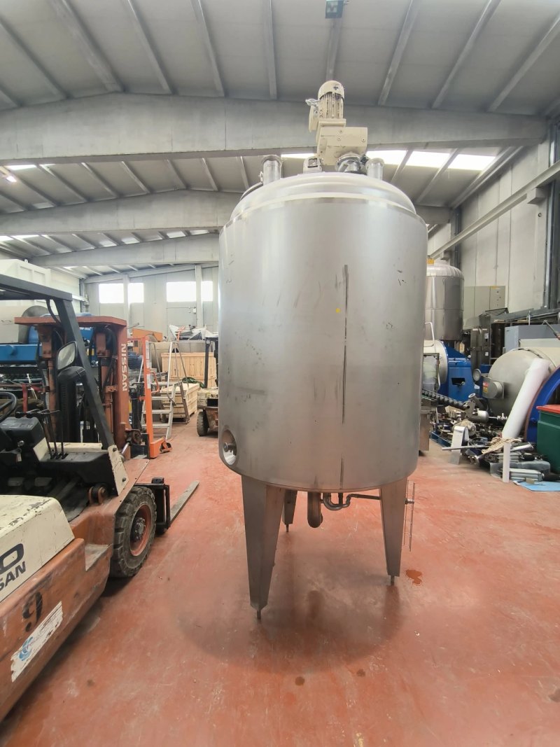 VERTICAL TANK IN STAINLESS STEEL 304 OF 2000 LITRES WITH AGITATION, JACKET AND HERMETICALLY SEALED HEAT SEALED.