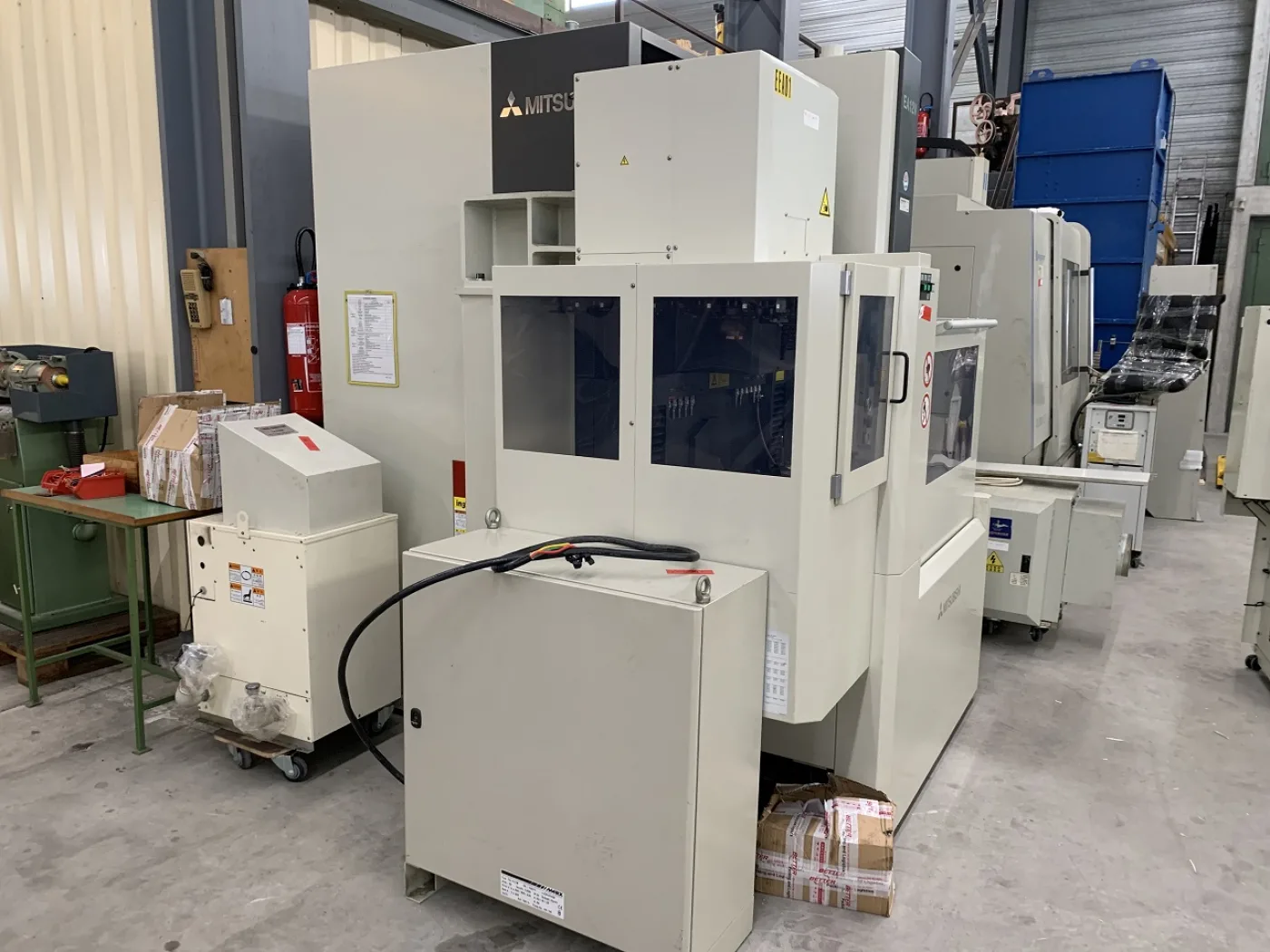 MACHINE A ETINCELER PAR ENFONCAGE “MITSUBISHI” TYPE EA12-VM - 7