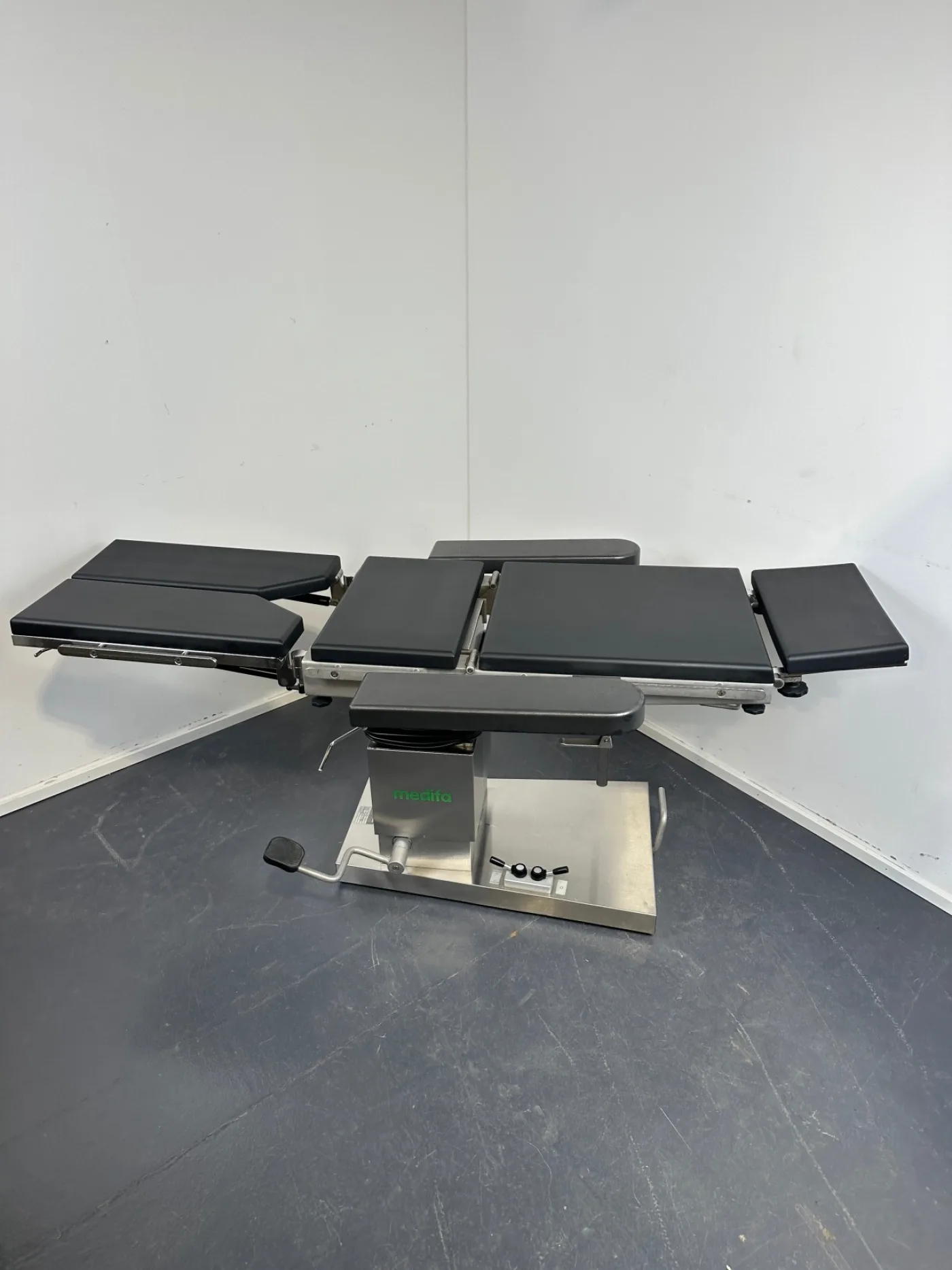 Medifa 5000 Antigua OP-Tisch Hydraulisch Typ: 500120 - 2