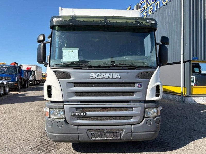 Scania P230 + 3 PEDALS + 19t + LOADLIFT 1500 KG