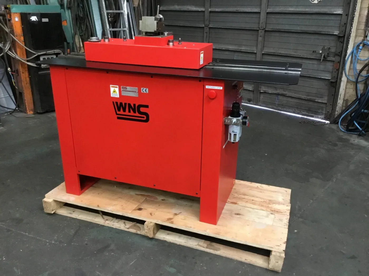 WNS 16swg (1.6mm) Pneumatic Pittsburgh Lock Former Rollformer - WNS - W. Neal Services Ltd - 6