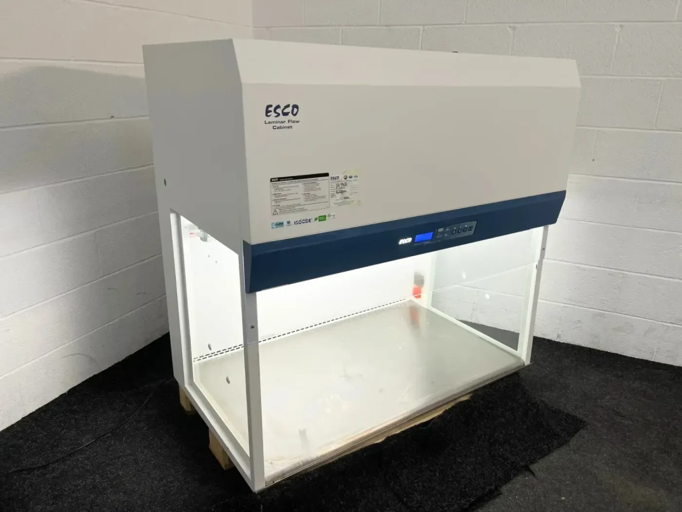 Esco Airstream Gen 3 Laminar Flow Cabinet - 4