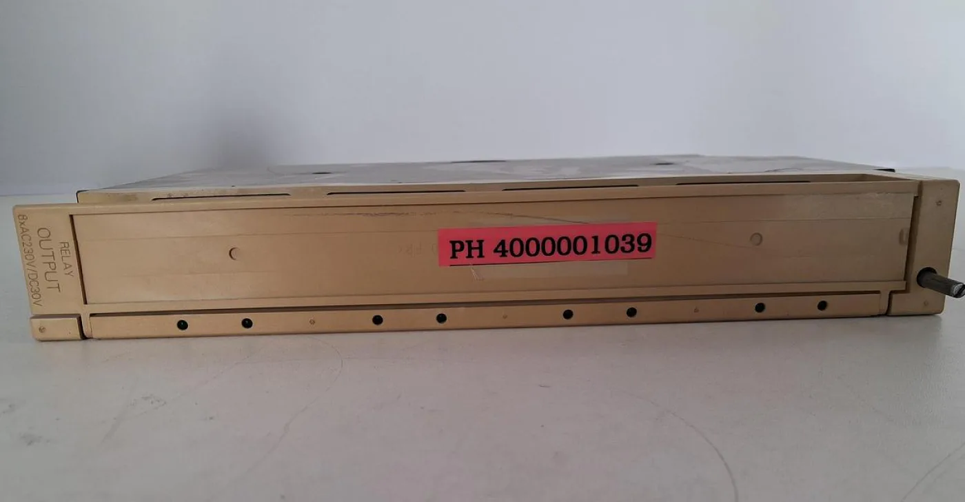 Siemens SIMATIC S5 6ES5 458-7LB11 Digital Output Module - 6