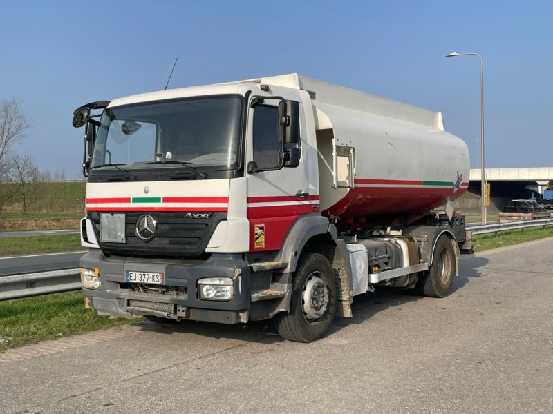 Mercedes Benz Axor 1829 13.500L Fuel Truck