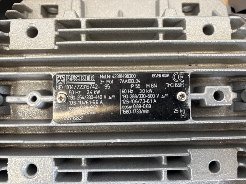 Ilmvac U 4.70F/K — Rotary vane pump (unused MoC: 2.4068) - Vacuum pump
