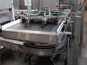 Bottle filling line for disposable bottles