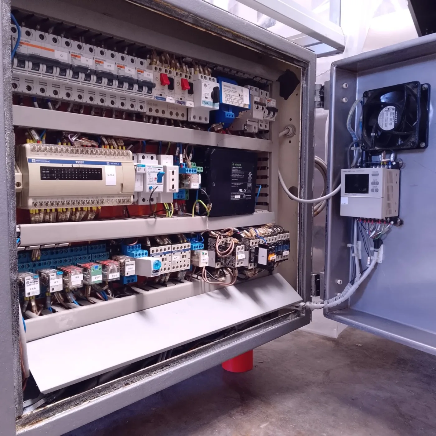 INTUBETTATRICE PER TUBETTI IN ALLUMINIO – COMADIS – MOD. 220 NAV - 5