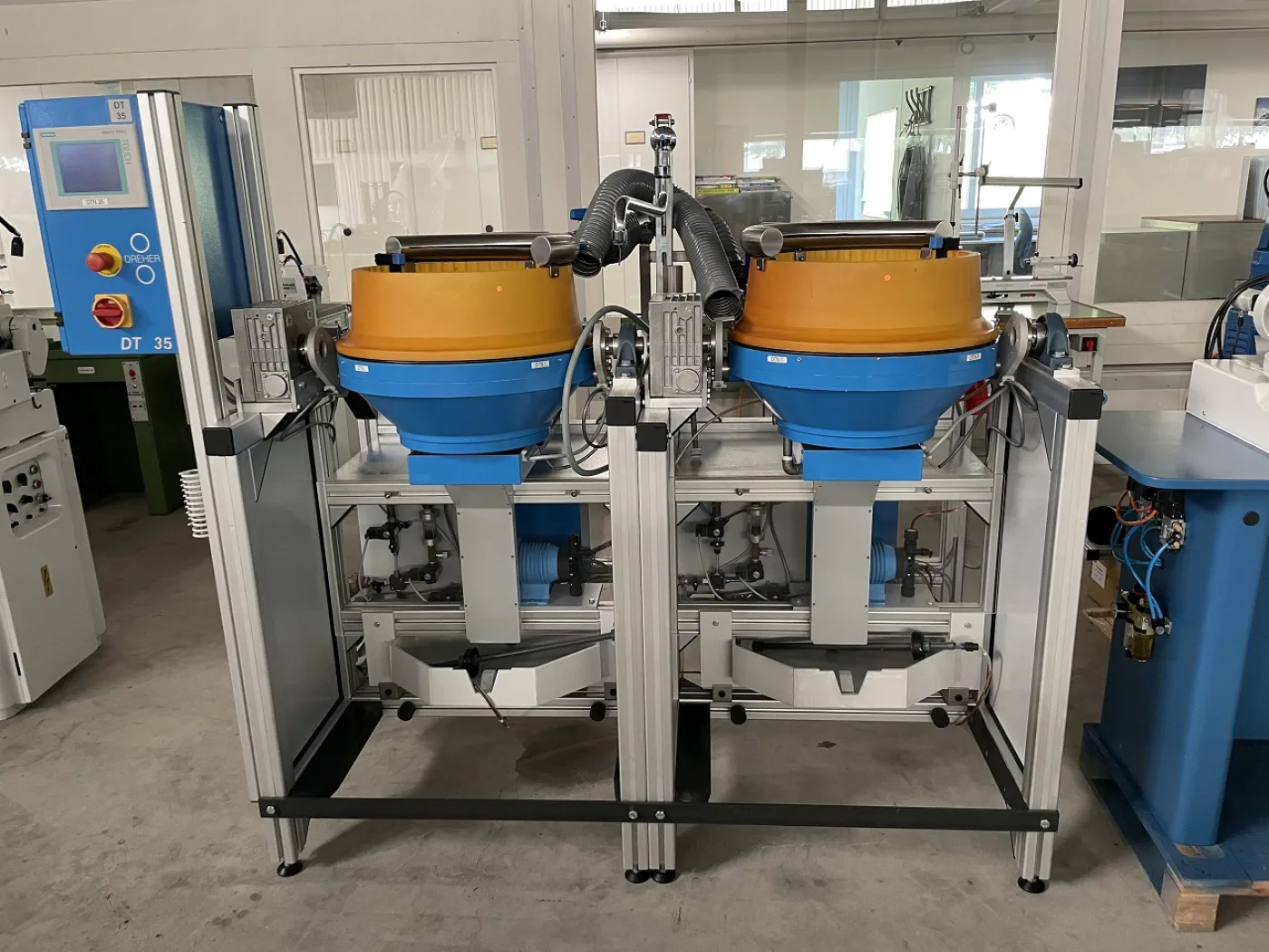 MACHINE A POLIR PAR CENTRIFUGATION “DREHER” TYPE DT35/N - 1