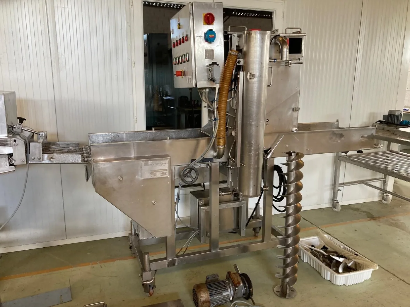 Koppens 400mm Batter and Breader - 3