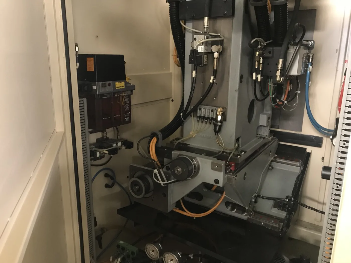 CENTRE D’USINAGE WILLEMIN-MACODEL W-408 B - 6