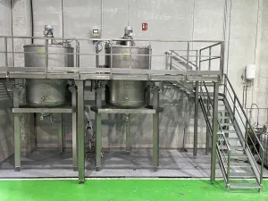 Bancada en acero inoxidable de dos depósitos con agitador y células de carga NUEVO