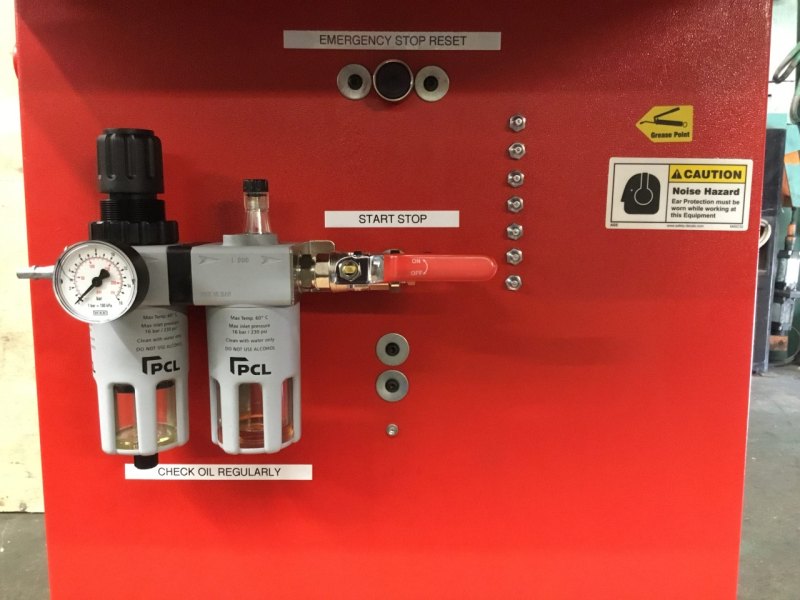 WNS 16swg (1.6mm) Pneumatic Pittsburgh Lock Former Rollformer - WNS - W. Neal Services Ltd