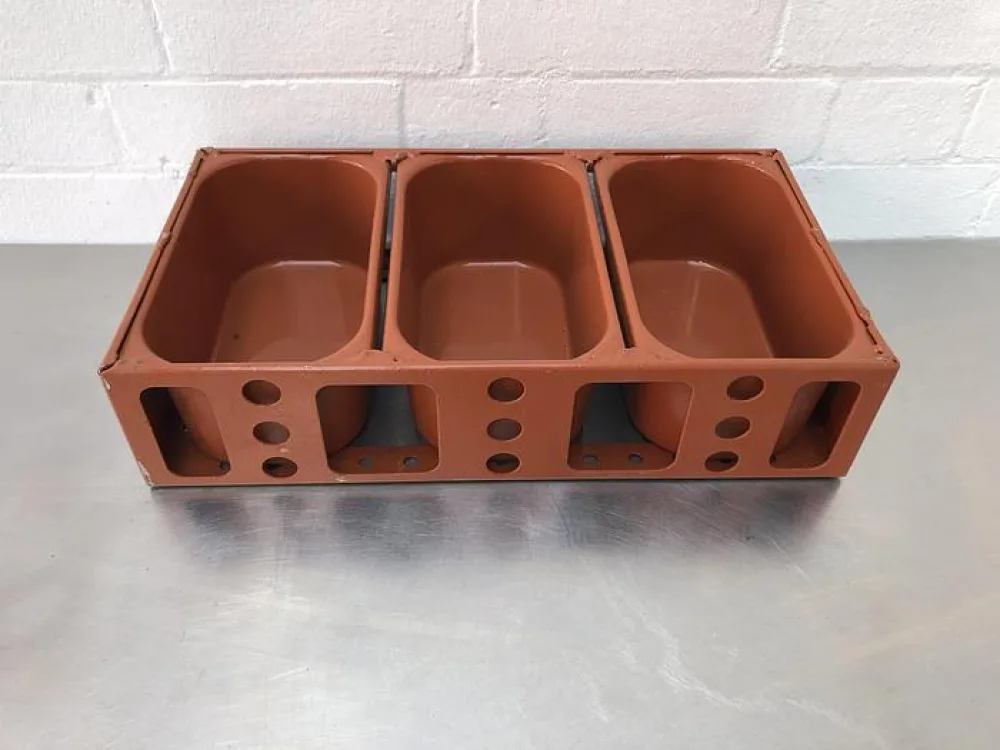 800g Strap of 3 Coated Oval Bread Tins