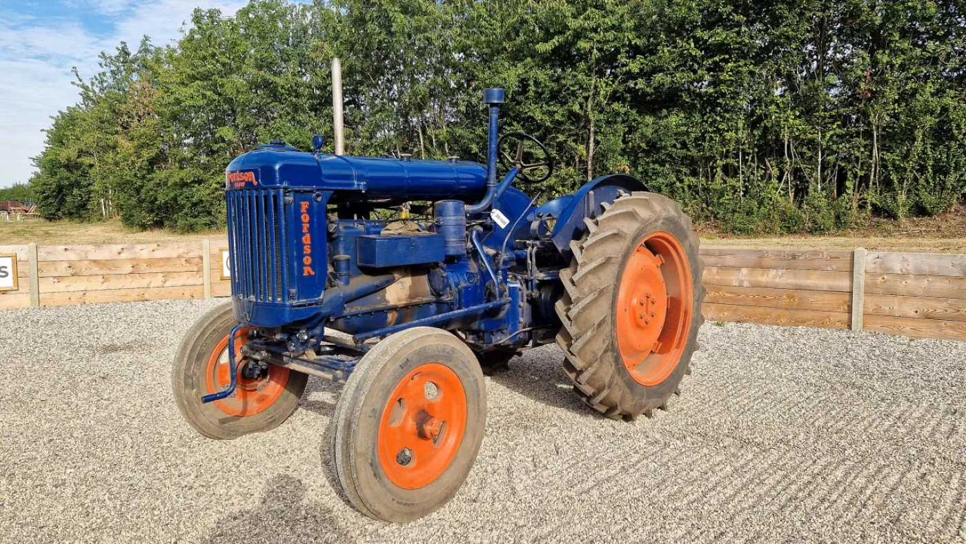 1946 Fordson E27N Vintage Tractor - 1