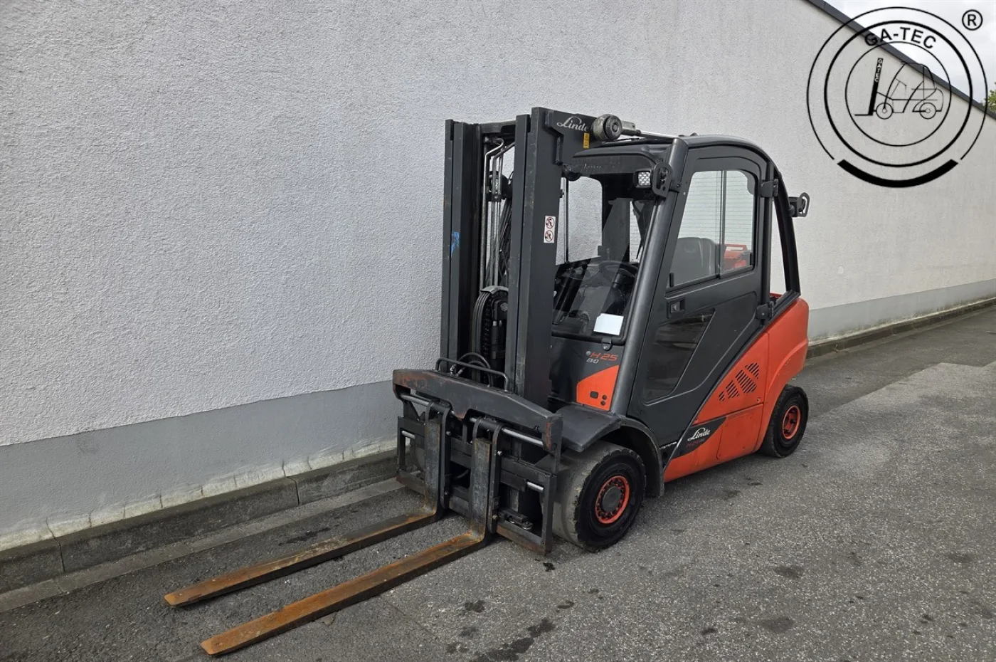 Linde H25T-02 - 1