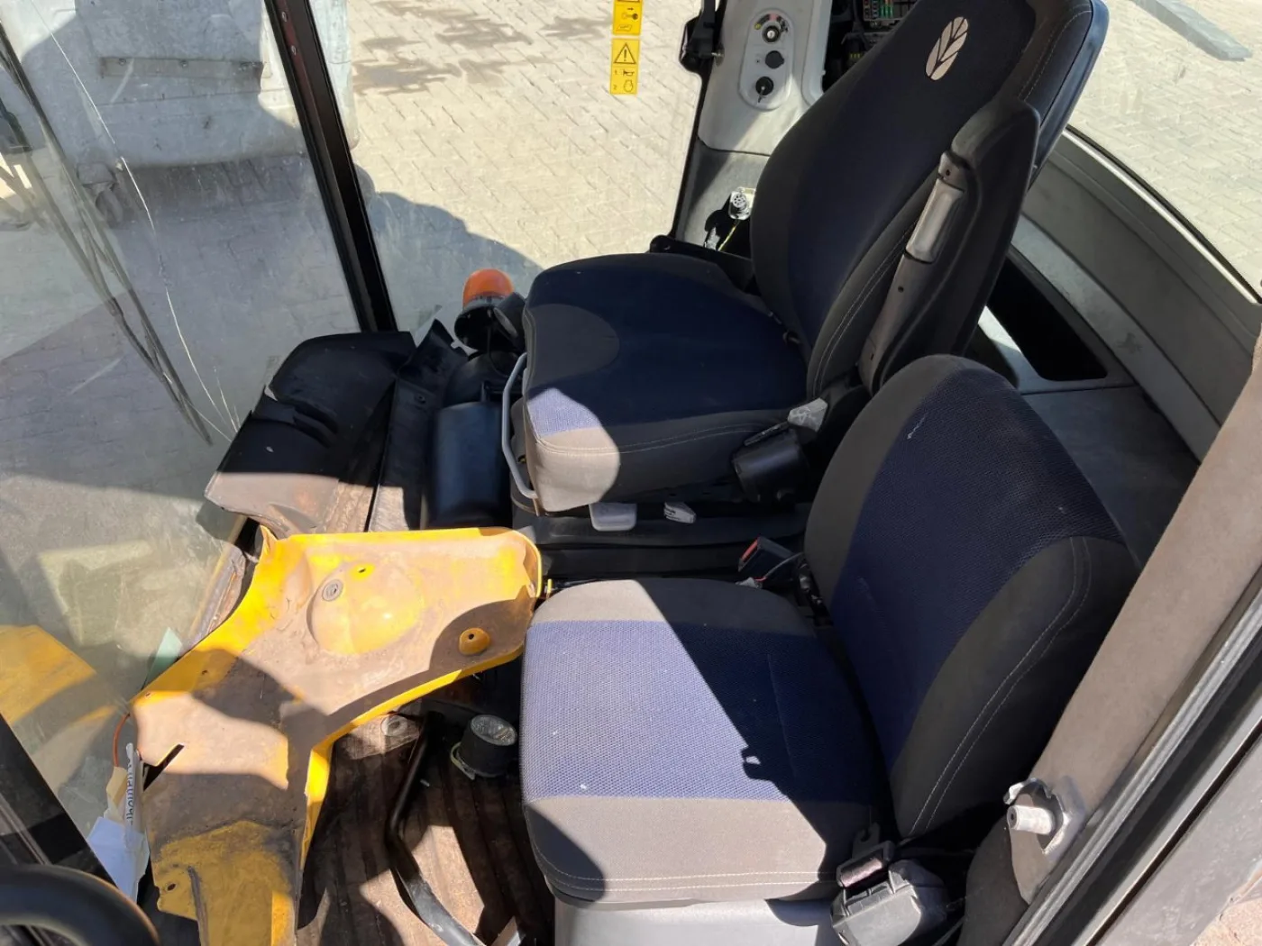 New Holland CABINE - 7