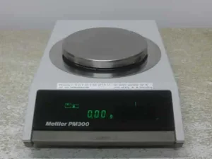Mettler PM300 balans (310 gr./ 0.01 gr.)