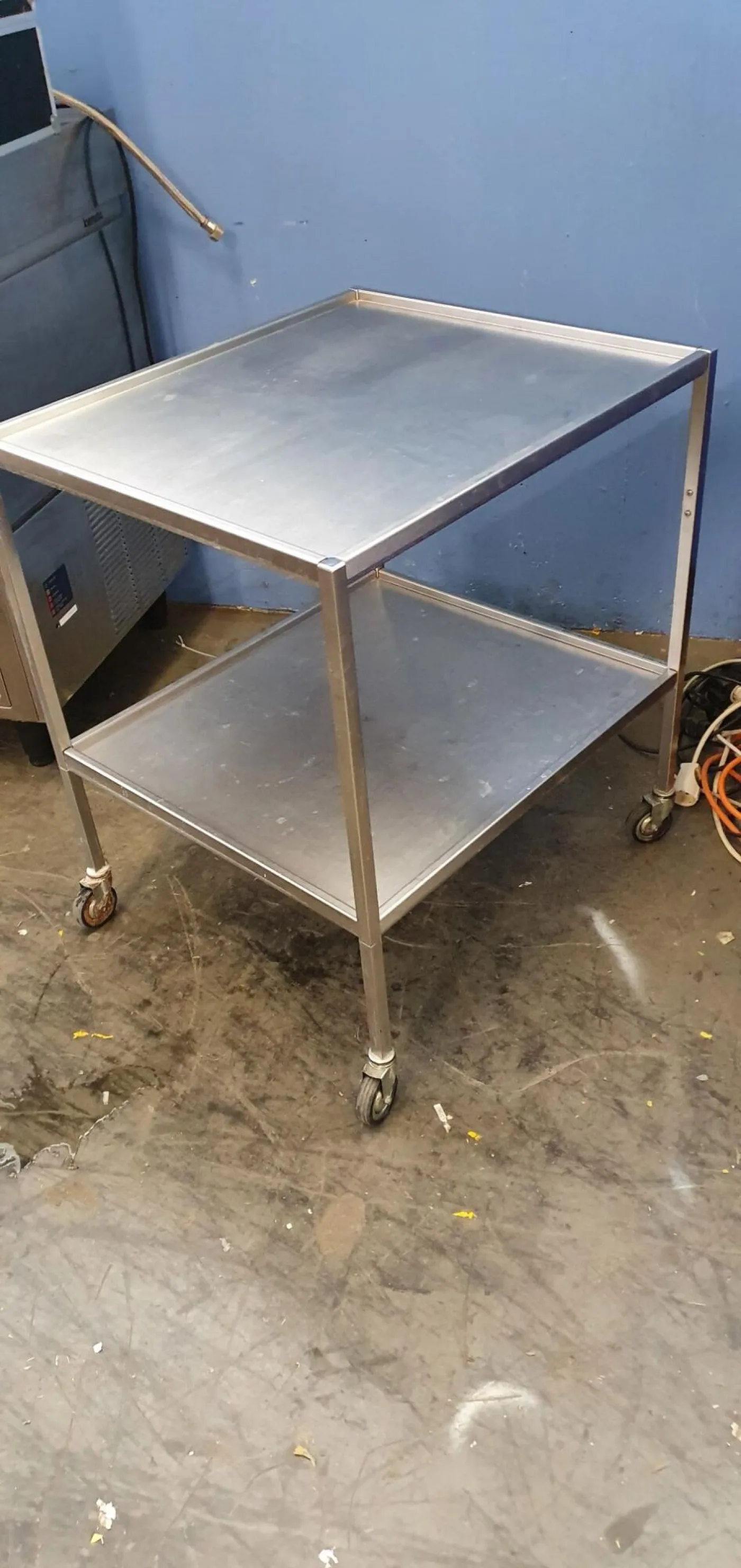 Intrumentierwagen / Majo table (Gebraucht, sehr gut) - 4