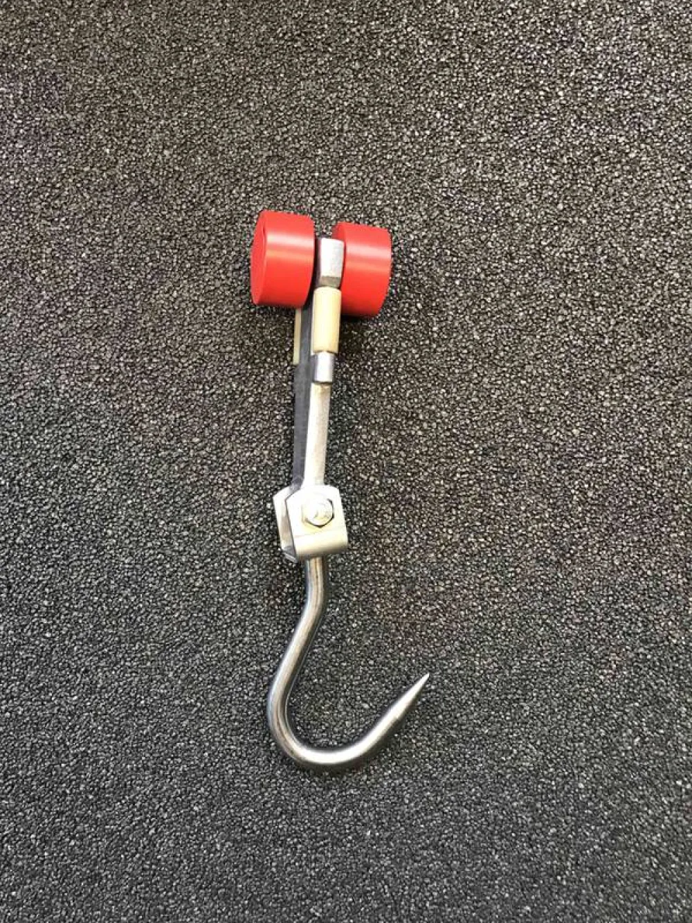 Bi-rail hooks