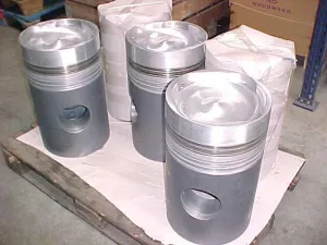 PISTONS MAK MU452AK / MU453AK