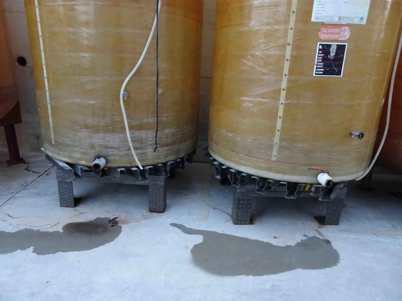 FIBERGLASS TANK VARIABLE CAPACITY, CAPACITY 2.500 LITERS (HL 25), SECOND-HAND EQUIPMENT - 4