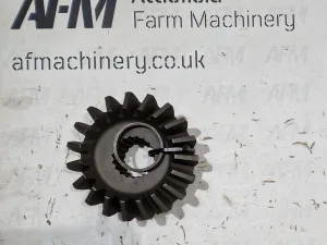 McConnel Gear & Spacer 19 Tooth SR20 Centre Gearbox- 00770729