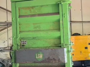 LSM V85 Tyre Baler