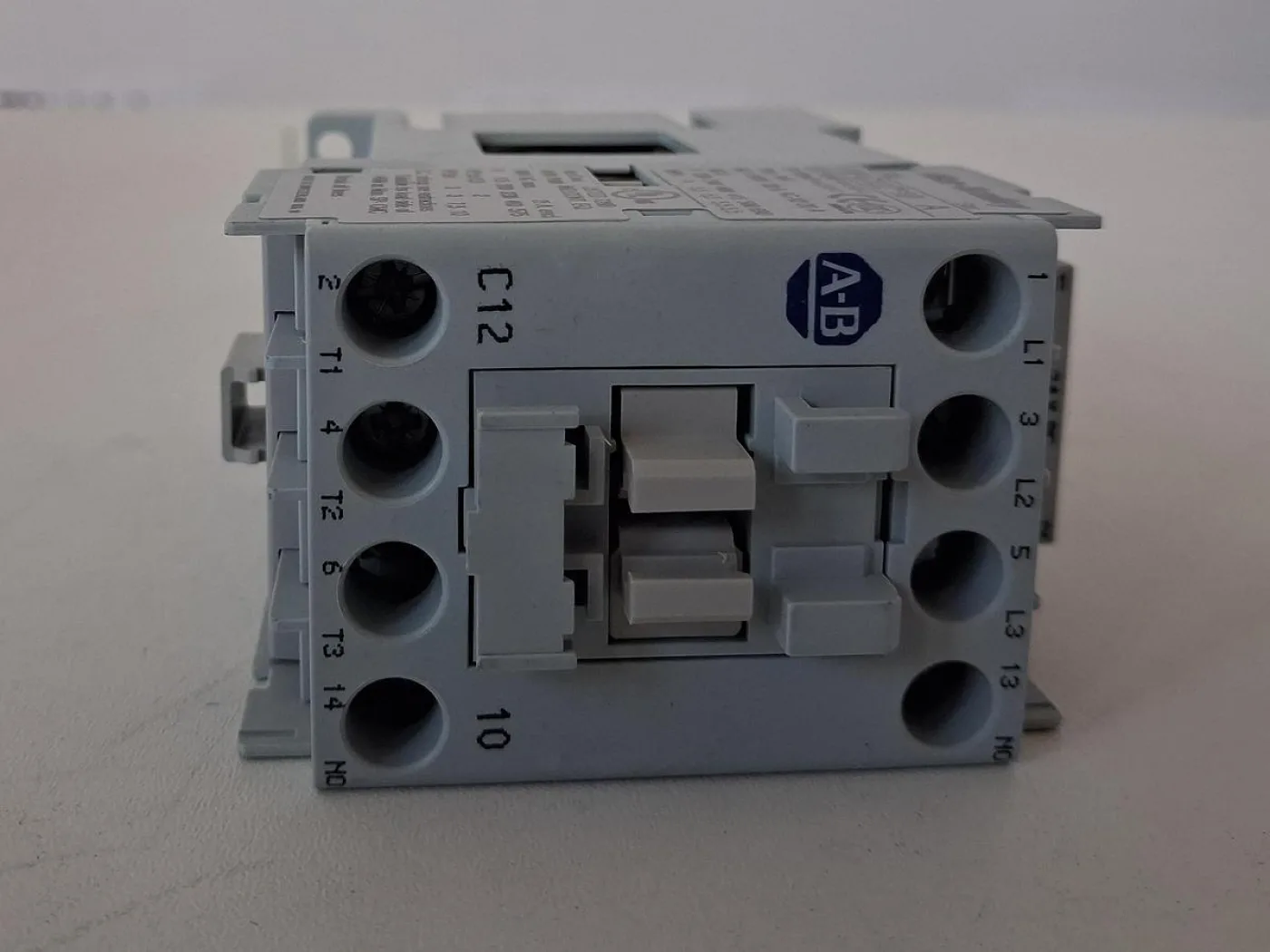Allen-Bradley 100-C12Z*10 Contactor - 7
