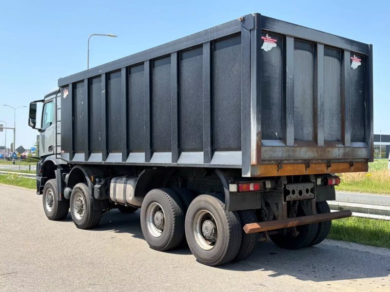 Mercedes Benz Arocs 4848 8×8 tipper