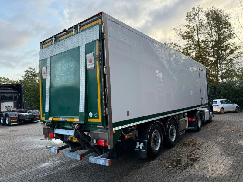 DAF CF 290 + HTF Refrigerated Trailer PTO Powered cooling engine Dhollandia 3000KG EN Truck/Trailer 470,496KM