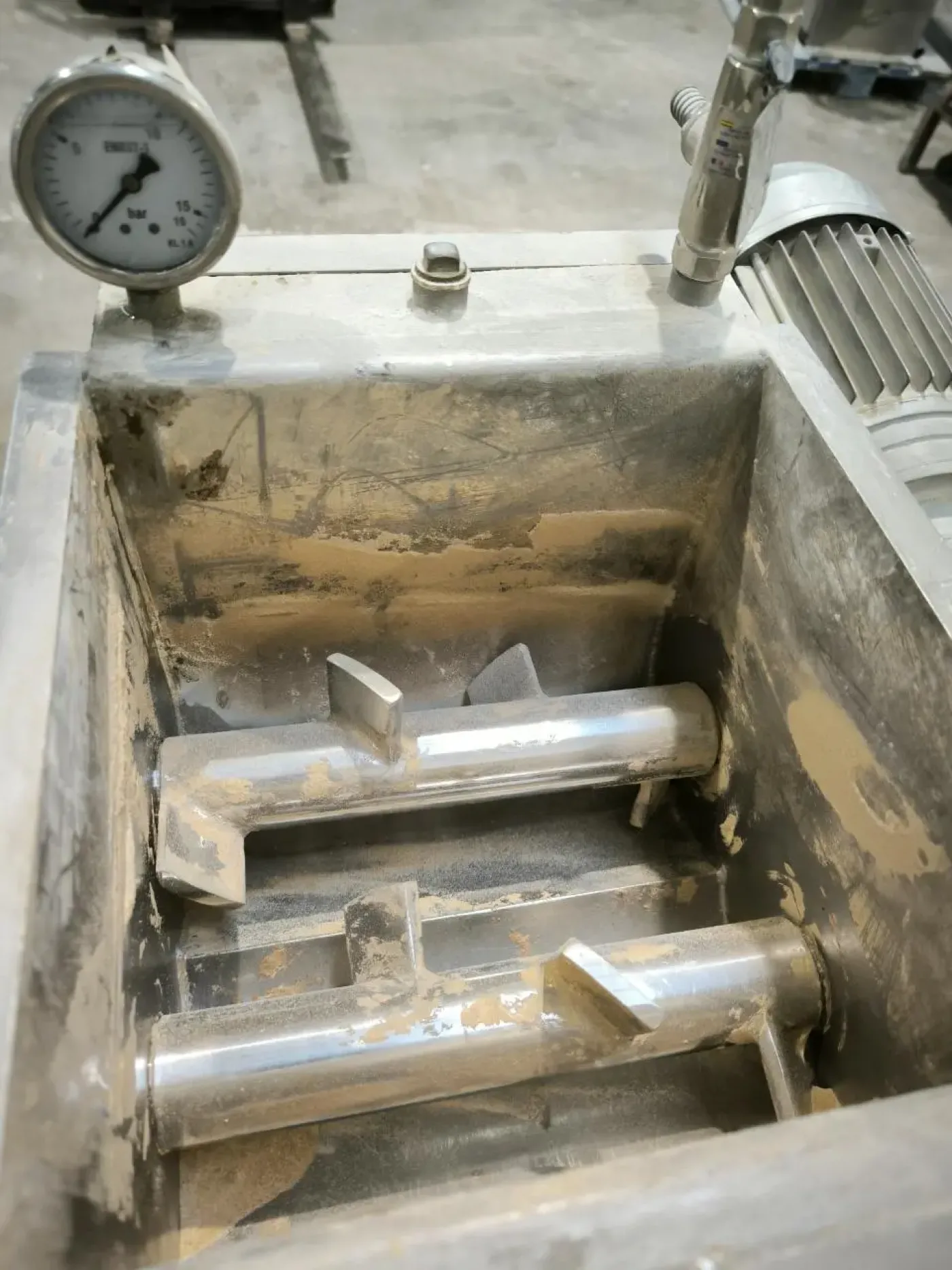 STAINLESS STEEL DOUBLE SHAFT MIXER - 4